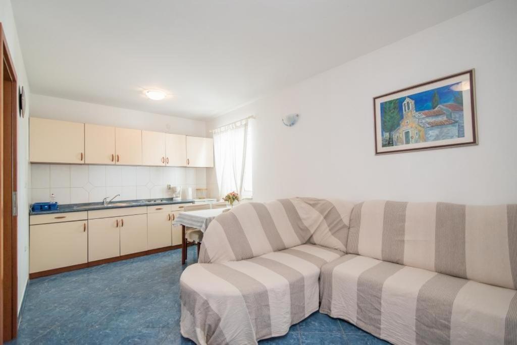 Apartments Batinic スペタル エクステリア 写真