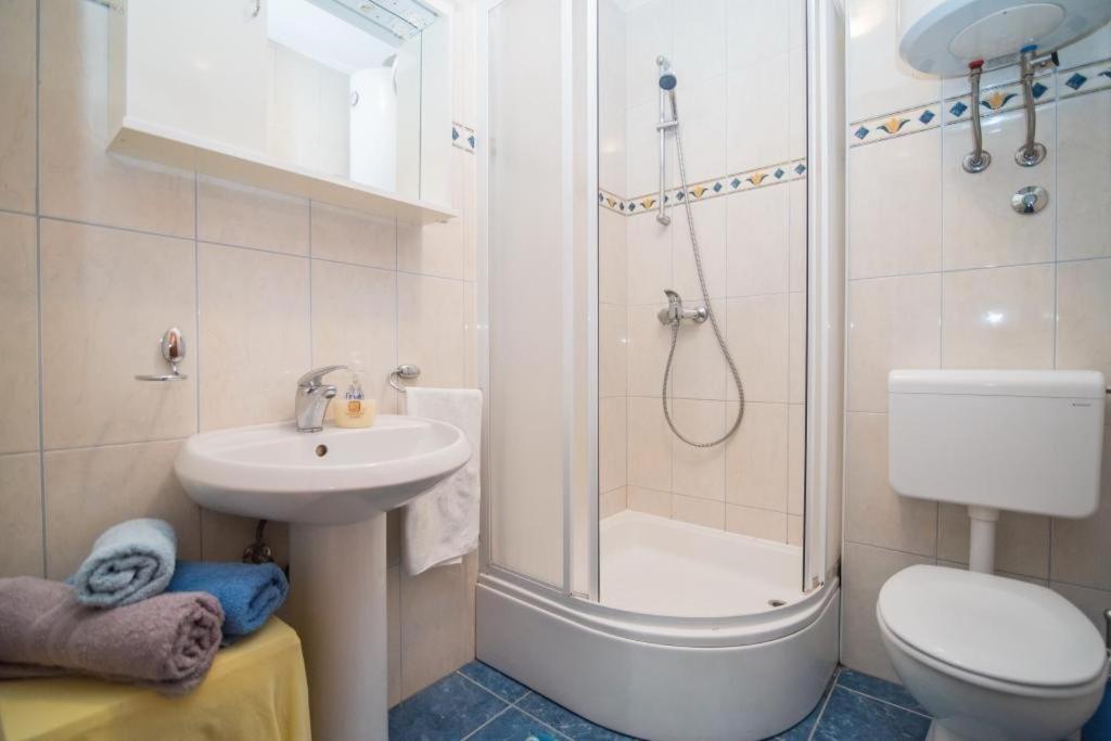 Apartments Batinic スペタル エクステリア 写真